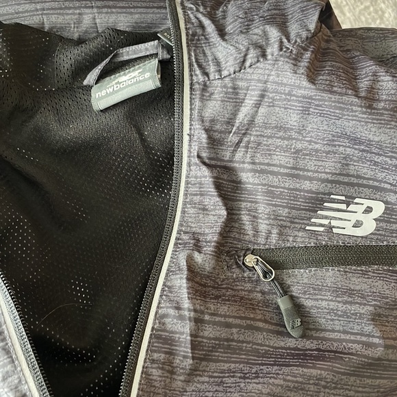 New Balance Jacket - Picture 2 of 2